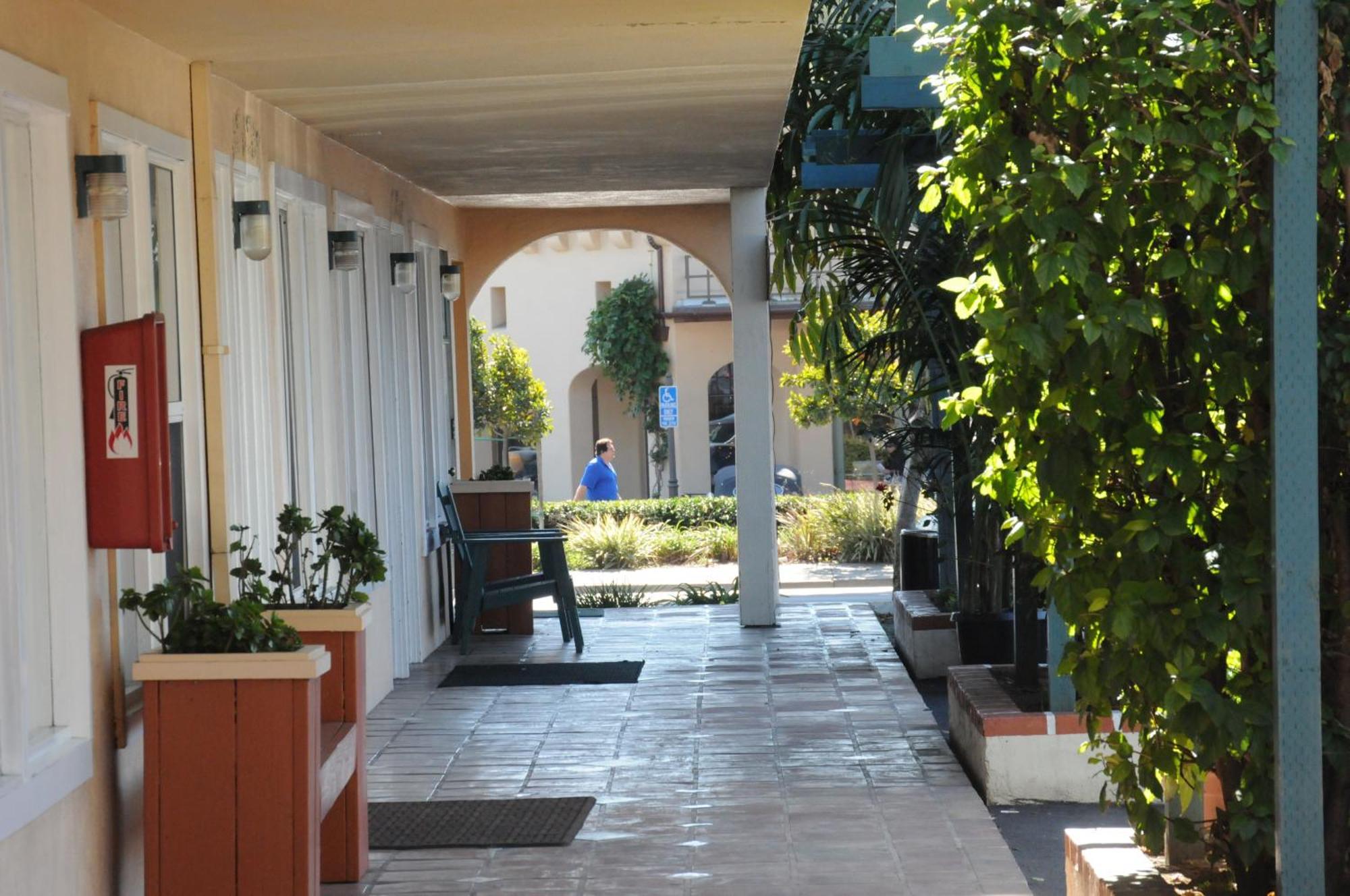 Oasis Inn&Suites Santa Barbara Eksteriør bilde