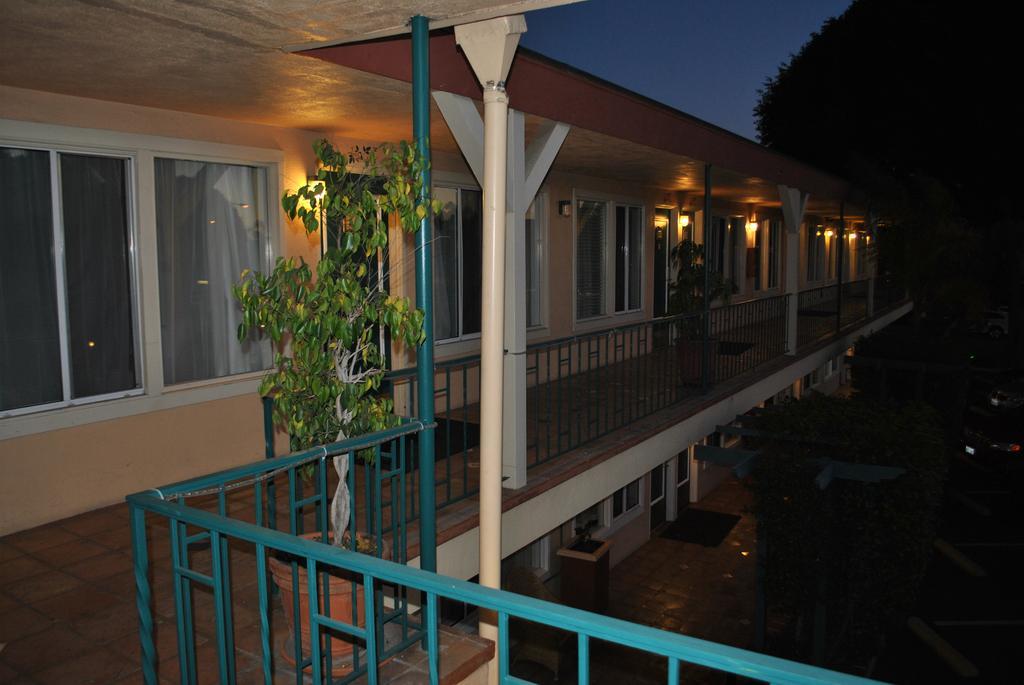 Oasis Inn&Suites Santa Barbara Eksteriør bilde